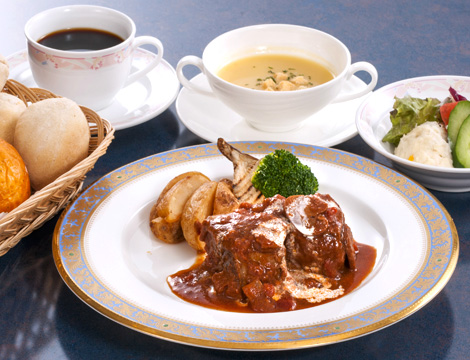 ビーフシチューランチ